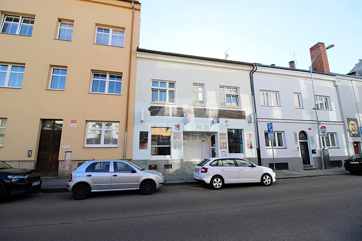 Prodej obchodního prostoru 450 m²